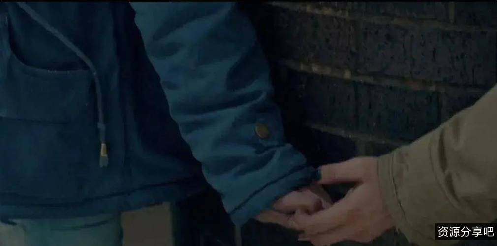 《虎年悬疑：红纸鹤犯罪、智能调查》