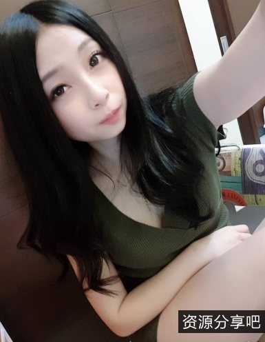 网红“护理专科漂亮馒头小妹”视频：性感漂亮、胸前软肉、私生活露脸福利、让人珍惜现在