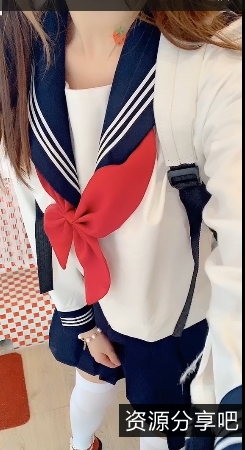 精选赛高酱妹子：网红JK水手服，苗条白嫩，给你精选妹子欣赏！
