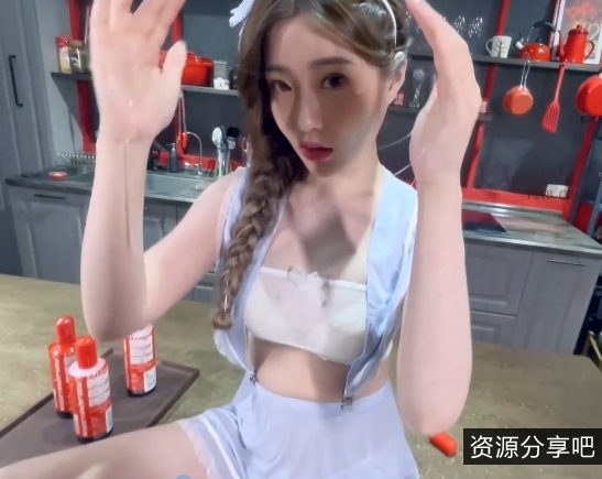 璃奈酱：虎牙新晋人气女神，精选超粉美女，穿梭空中的前车大灯，拥有神秘力量的少林寺武术精灵