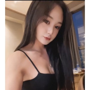 粥粥的视频资源合集：搬运小区、公交站台、二楼三楼，拍摄技术出色、灯光舒服、给你新鲜想法！