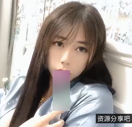 粥粥的视频资源合集：搬运小区、公交站台、二楼三楼，拍摄技术出色、灯光舒服、给你新鲜想法！