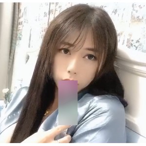 粥粥的视频资源合集：搬运小区、公交站台、二楼三楼，拍摄技术出色、灯光舒服、给你新鲜想法！