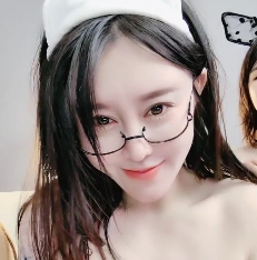 三女齐聚互擦道具乱来1V四人游，1.89GB百度盘