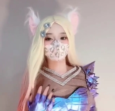 抖音热门反差婊服装+勁歌艷舞+穿絲襪钢塞+奶咪樓梯百度盘