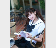 91美少女超级性感爽爆道具嗨森合集真实型、颜值高挑、丰满臀部，12集、1.09G，道具直播、第一视角让观众体验奇妙感。