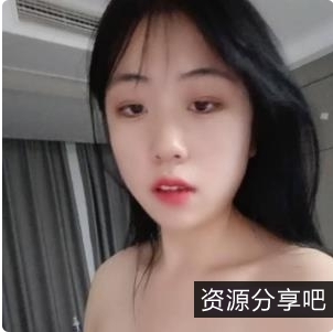 00后网红小熊：活力勇敢直播露脸挑战自我商品