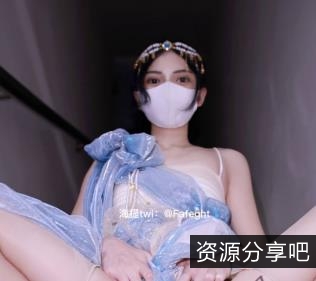苏浅浅：西域舞娘自拍小视频，时长4分钟，包含18张图集和3个视频