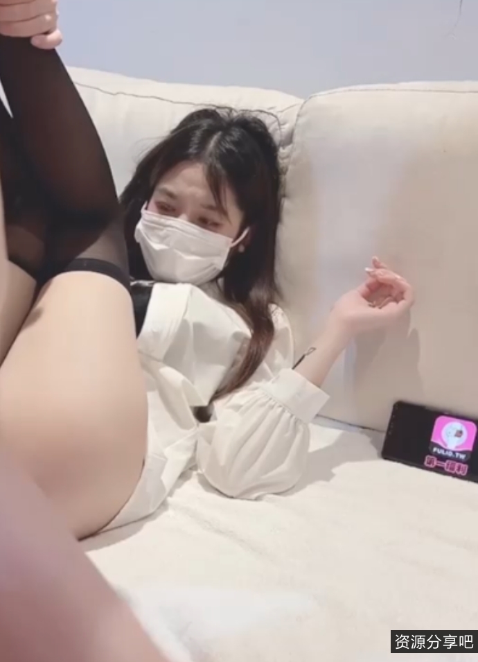 一线天美臀优米酱29v6g：独特魅力吸引众粉丝