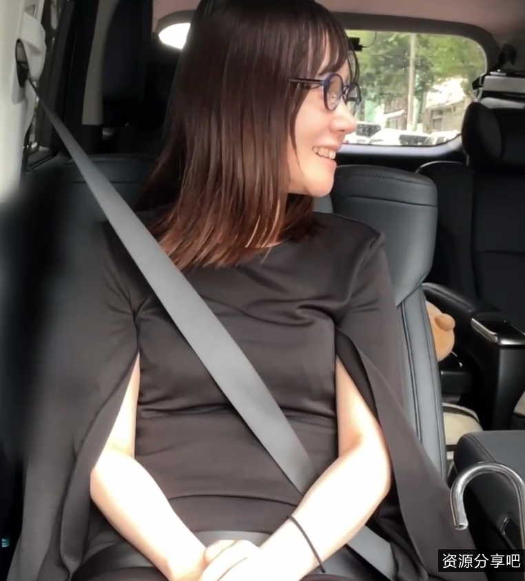 兔子先生传媒OF原版348g合集：精彩视频尽收眼底，原版合集珍藏无水印