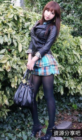 她表示，最重要的还是能够为观众带来优质的作品。如果你也是古装剧情片的爱好者，不妨来体验一下这位高颜值女神的魅力吧！5.5G，99套