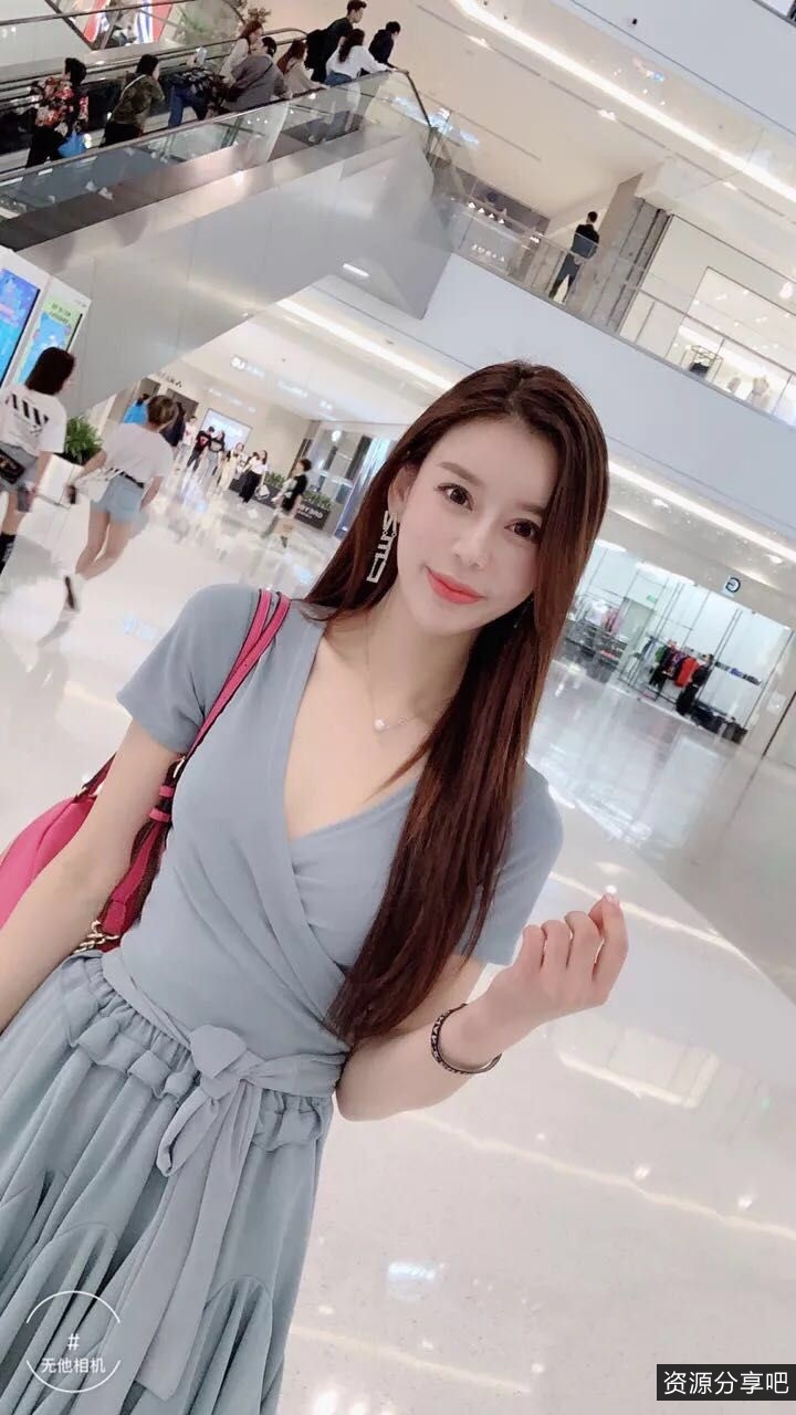 《美女自拍泄露云存储合集：最新25部1.72g177集》