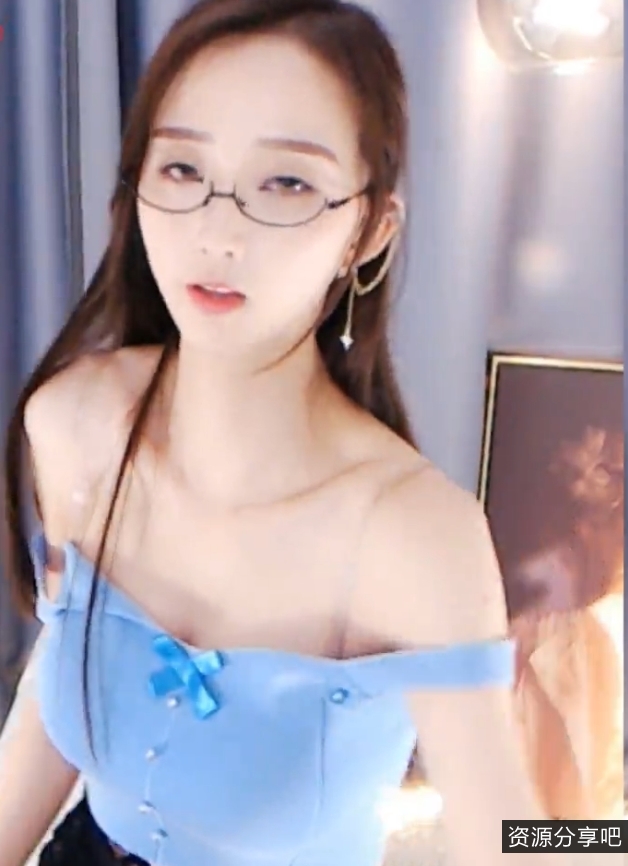 转载斗鱼绝版舞蹈合集可萝可御小熙米15V614MB，定制精彩尽在百度盘