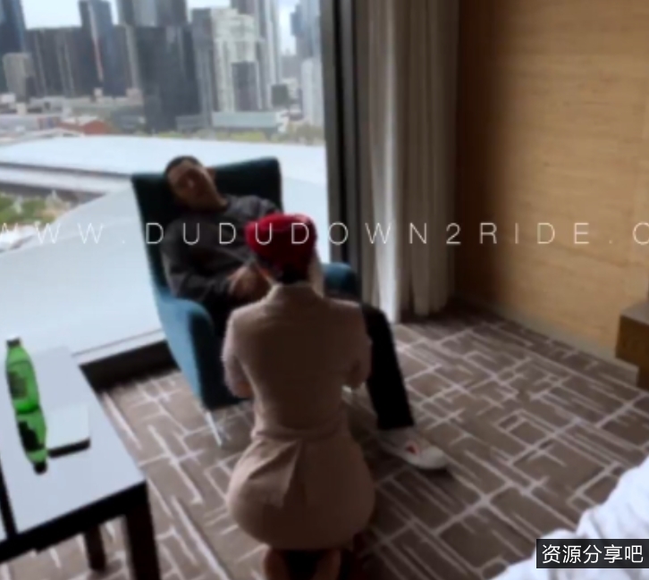 抖音DuDu嘻哈约会实录3v3.7G这腰臀绝了