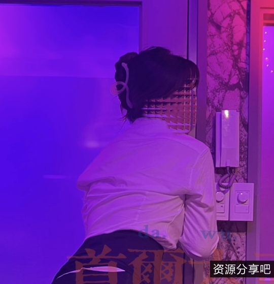 首尔丰满实战约会大神合集24部50G黑丝御姐